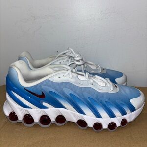 Nike Air Max  Dn 8 in the white light color Blue Sneakers size 9.5